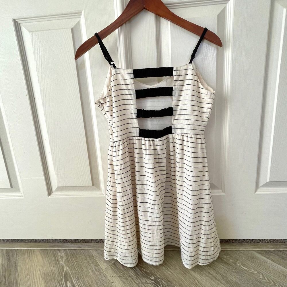 En Crème black and white striped sleeveless dress - Picture 2 of 12